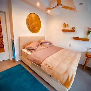 Schoene Aussichten Mitten In - Il Sole Apartment Berlin